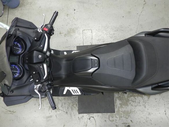 2020 Yamaha TMAX, чёрный, 900000 рублей - вид 8