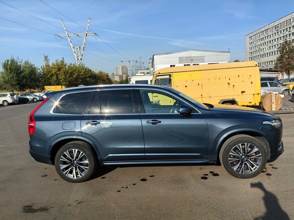 2022 Volvo XC90 II Рестайлинг 1, синий, 5700000 рублей - вид 6