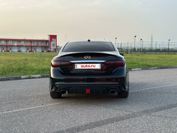 2018 Infiniti Q50 I Рестайлинг, чёрный, 2300000 рублей - вид 4