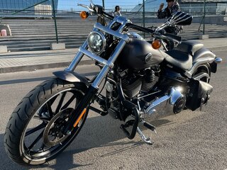 2016 Harley-Davidson Breakout, чёрный, 1990000 рублей, вид 1