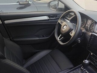 2021 Skoda Superb III Рестайлинг, чёрный, 2200000 рублей, вид 2