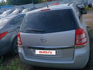2012 Opel Zafira B Рестайлинг, серебристый, 589000 рублей, вид 3