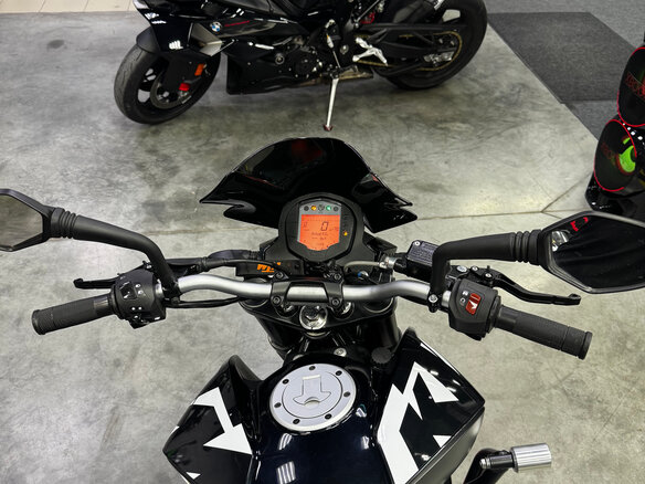 2021 KTM 200 Duke, чёрный, 350000 рублей - вид 7