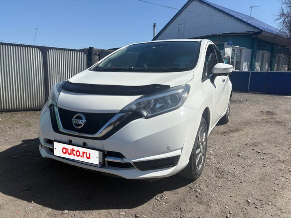 2017 Nissan Note II Рестайлинг, белый, 850000 рублей - вид 2