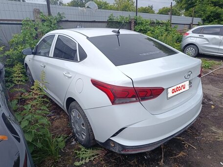 2021 Hyundai Solaris II Рестайлинг, белый, 937000 рублей, вид 2