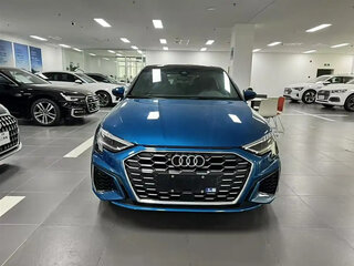 2021 Audi A3 Sportback 35 TFSI IV (8Y), синий, 2250000 рублей, вид 2