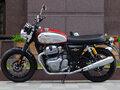 2024 Royal Enfield Interceptor 650, красный, 648900 рублей - вид 1