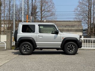 2023 Suzuki Jimny Sierra IV, серебристый, 1800000 рублей, вид 5