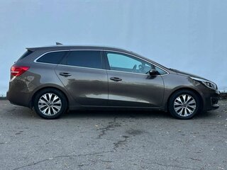 2017 Kia Ceed II Рестайлинг, коричневый, 1420000 рублей, вид 4