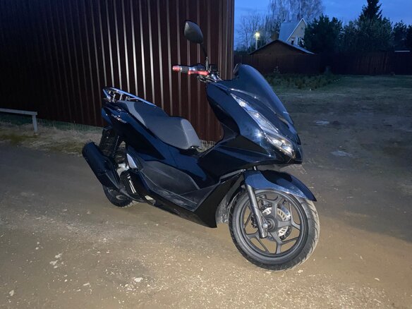 2021 Honda PCX 160, чёрный, 360000 рублей - вид 1