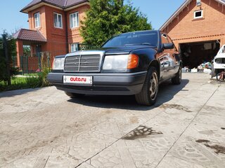 1989 Mercedes-Benz W124 260, чёрный, 850000 рублей, вид 1