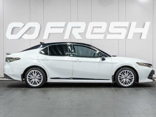 2020 Toyota Camry VIII (XV70), белый, 2299000 рублей, вид 5