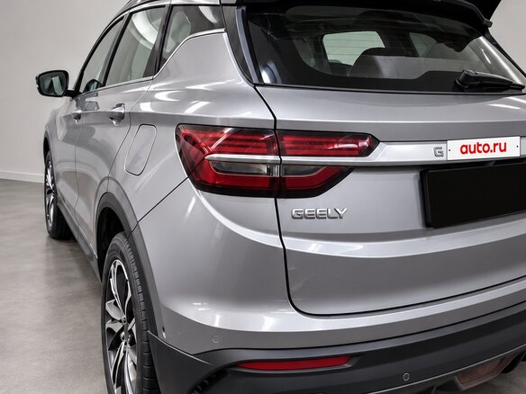 2023 Geely Coolray I Рестайлинг, серебристый, 2045000 рублей - вид 4