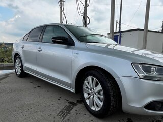 2013 Volkswagen Jetta VI, серебристый, 1210000 рублей, вид 4