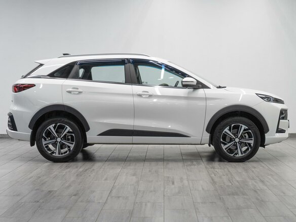 2022 JAC JS6, белый, 1749000 рублей - вид 4