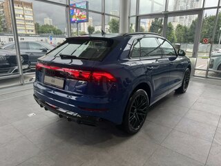 2026 Audi Q8 45 TDI I (4M) Рестайлинг, синий, 17100000 рублей, вид 4