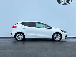 2018 Kia Ceed II Рестайлинг, белый, 1350000 рублей, вид 3