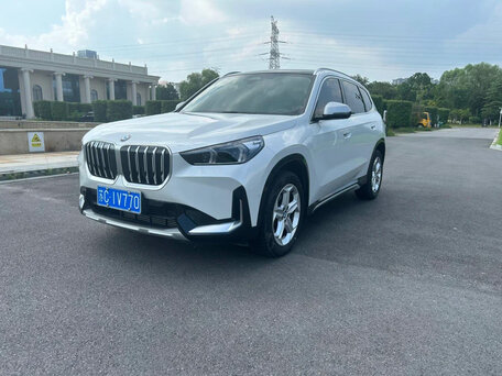 2023 BMW X1 Long 20Li sDrive III (U11/U12), белый, 2989000 рублей, вид 1