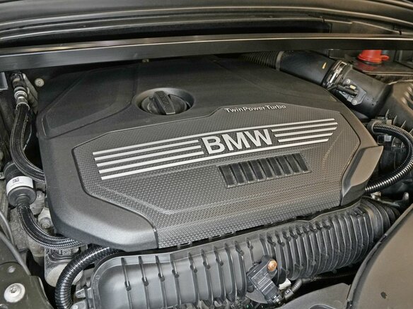 2019 BMW X1 20i xDrive II (F48) Рестайлинг, синий, 2790000 рублей - вид 21