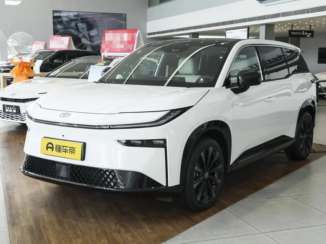 Открыть фотографии: Toyota bZ3X