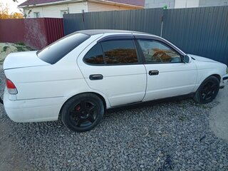2000 Nissan Sunny B15, белый, 170000 рублей, вид 2