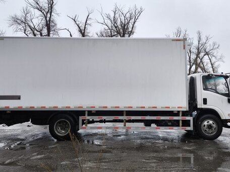 2024 Isuzu Elf (N-series), белый, 5200000 рублей, вид 4