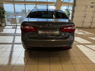 2013 Kia Rio III, серый, 760000 рублей, вид 4