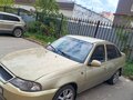 2010 Daewoo Nexia I Рестайлинг, бежевый, 250000 рублей