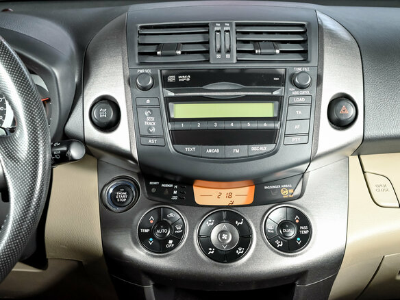 2011 Toyota RAV4 III (XA30) Рестайлинг, бежевый, 1470000 рублей - вид 12