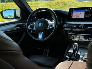 2022 BMW 5 серии 530d VII (G30/G31/G38) Рестайлинг, серебристый, 4390000 рублей, вид 5