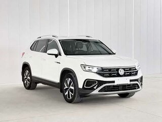 2023 Volkswagen Touran L II, белый, 1810000 рублей, вид 1