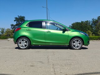 2008 Mazda 2 II (DE), зелёный, 800000 рублей, вид 3