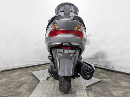 2016 Suzuki Burgman (SkyWave) 400, серый, 389000 рублей, вид 5