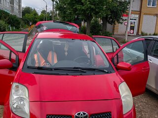 2008 Toyota Yaris Multimode II, красный, 600000 рублей, вид 1