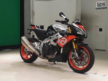 2018 Aprilia Tuono V4, чёрный, 1100000 рублей, вид 1