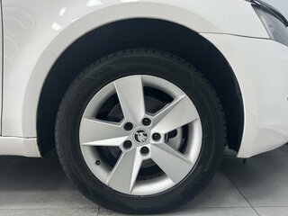 2015 Skoda Octavia III (A7), белый, 1090000 рублей, вид 5