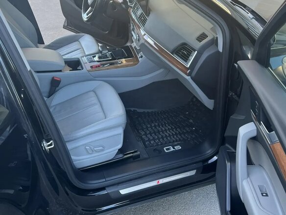 2022 Audi Q5 45 TFSI II (FY) Рестайлинг, чёрный, 3800000 рублей - вид 7