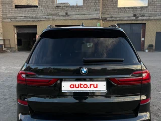 2021 BMW X7 40d I (G07), чёрный, 7350000 рублей, вид 4