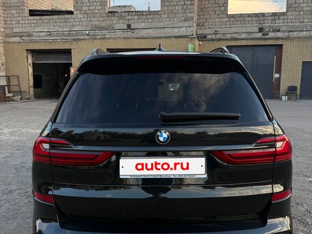 2021 BMW X7 40d I (G07), чёрный, 7350000 рублей, вид 4