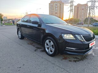2020 Skoda Octavia III (A7) Рестайлинг, чёрный, 1950000 рублей, вид 3