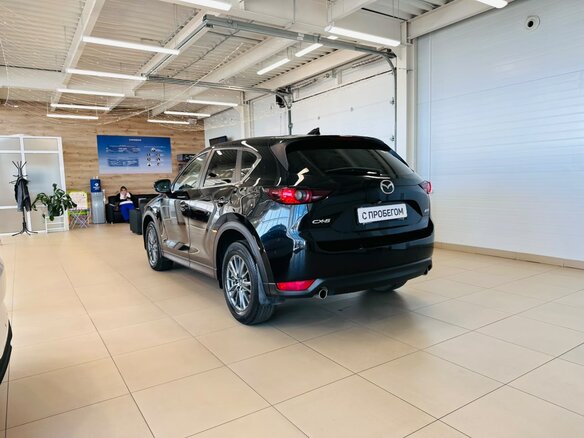 2017 Mazda CX-5 II, чёрный, 2599000 рублей - вид 4