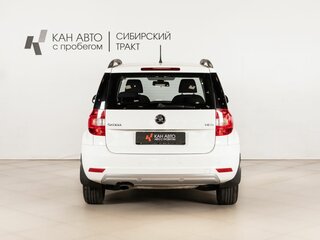 2015 Skoda Yeti I Рестайлинг, белый, 1374154 рублей, вид 4