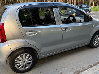 2010 Toyota Passo II (C30), серебристый, 545000 рублей, вид 5