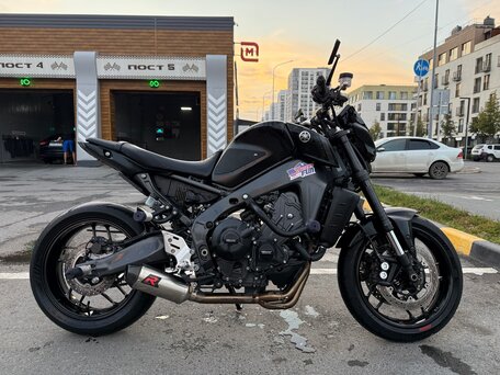 2021 Yamaha MT-09 (FZ-09), чёрный, 900000 рублей, вид 1