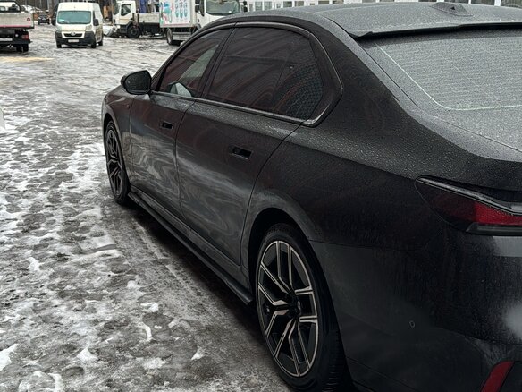 2023 BMW 7 серии 740d xDrive VII (G70), чёрный, 16250000 рублей - вид 4