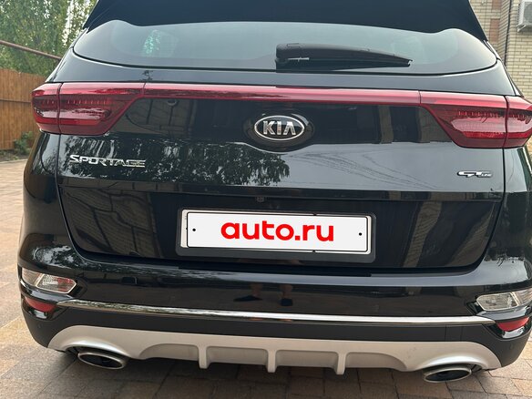 2020 Kia Sportage IV Рестайлинг, чёрный, 2650000 рублей - вид 5