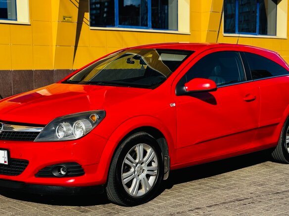 2008 Opel Astra GTC H Рестайлинг, красный