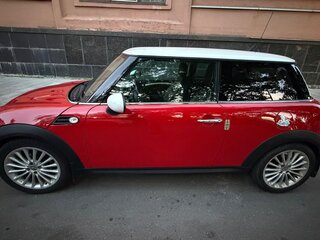 2010 Mini Hatch Cooper II (R56) Рестайлинг, красный, 800000 рублей, вид 4