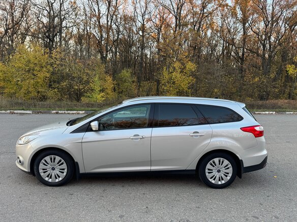 2012 Ford Focus III, серебристый, 870000 рублей - вид 1