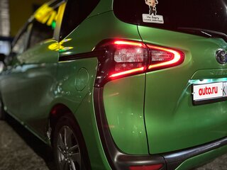 2016 Toyota Sienta II, зелёный, 1500000 рублей, вид 1